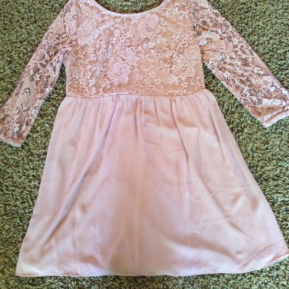 Light pink dress - Picture 3 of 3